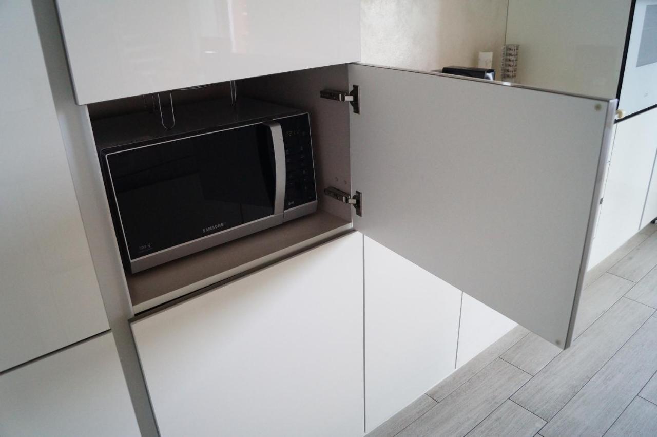 Charme Lake Loft Ispra Ngoại thất bức ảnh